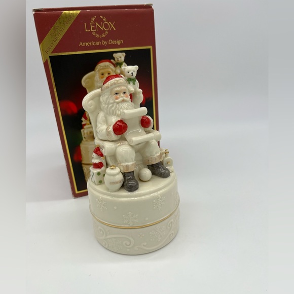 Lenox Winter's Wonder Santa Musical Keepsake Box Plays Jolly Old St Nicholas - Picture 6 of 16